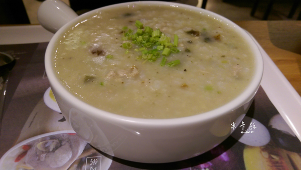 粥BAR：【高雄/食﹡苓雅】麵麵粥道新品牌．各國料理激盪粥．粥BAR