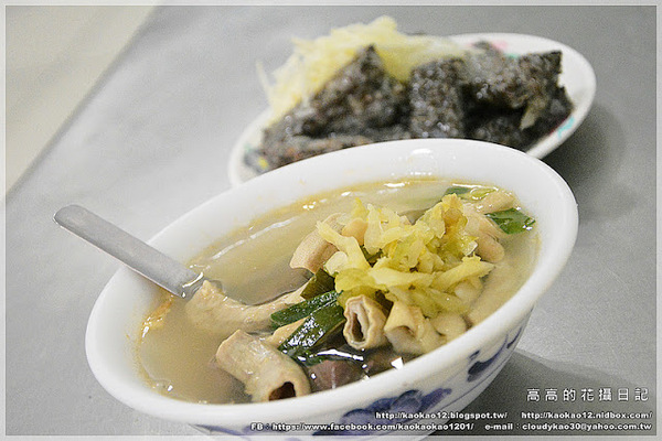 老牌豬血湯：【高雄】三民區。老牌豬血湯