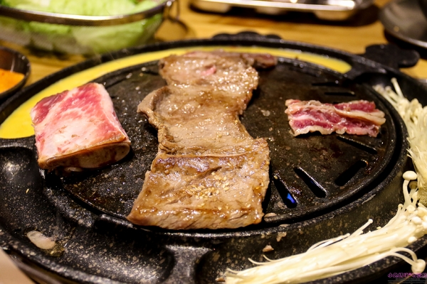 MANNA 만나 韓式烤肉專門店:【韓式烤肉推薦】☼MANNA 만나 韓式烤肉專門店☼每一樣餐點都美味,目前在我心中排行第一名~♥♥