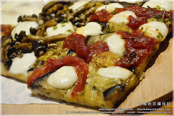 Square Pizza al Taglio方(大魯閣草衙道)：【高雄】前鎮區。Square Pizza al Taglio 方《方形披薩》大魯閣草衙道店