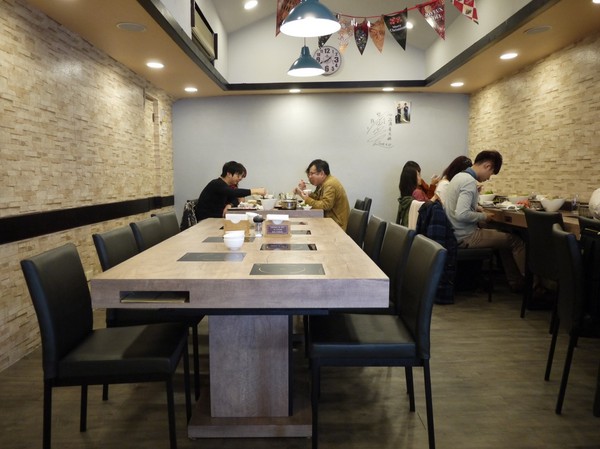 品湯。白色麻辣鍋專賣店：品湯。白色麻辣鍋專賣店