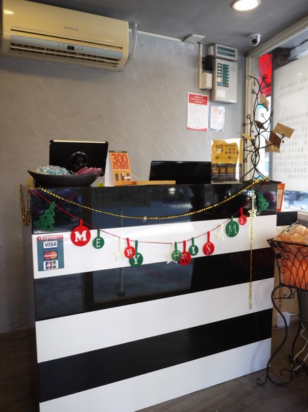 品湯。白色麻辣鍋專賣店：品湯。白色麻辣鍋專賣店