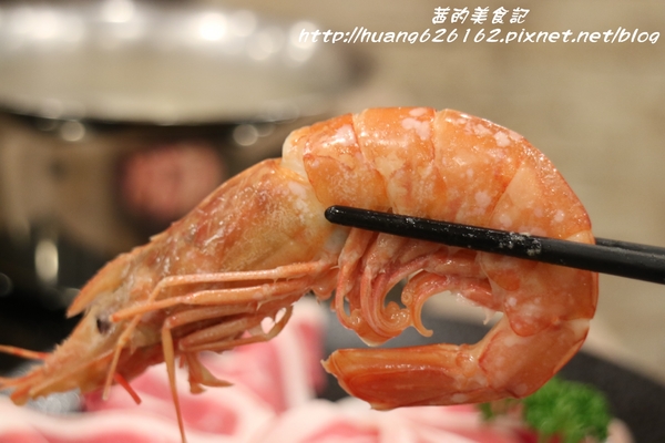 品湯。白色麻辣鍋專賣店：【台北大安區】來自馬來西亞檳城的白色麻辣湯『品湯。白色麻辣鍋專賣店』大安區火鍋推薦、捷運信義安和站、打卡送美國特選牛