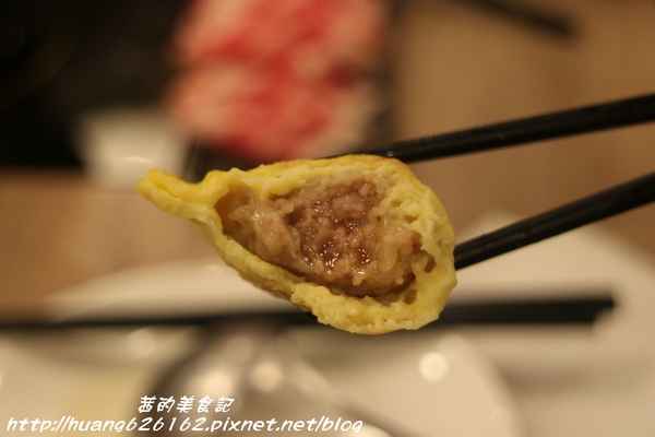 品湯。白色麻辣鍋專賣店：【台北大安區】來自馬來西亞檳城的白色麻辣湯『品湯。白色麻辣鍋專賣店』大安區火鍋推薦、捷運信義安和站、打卡送美國特選牛