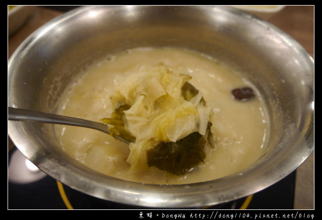 【台北食記】台北火鍋|金華火腿加馬來西亞白胡椒的老火湯|品湯。白色麻辣鍋專賣店