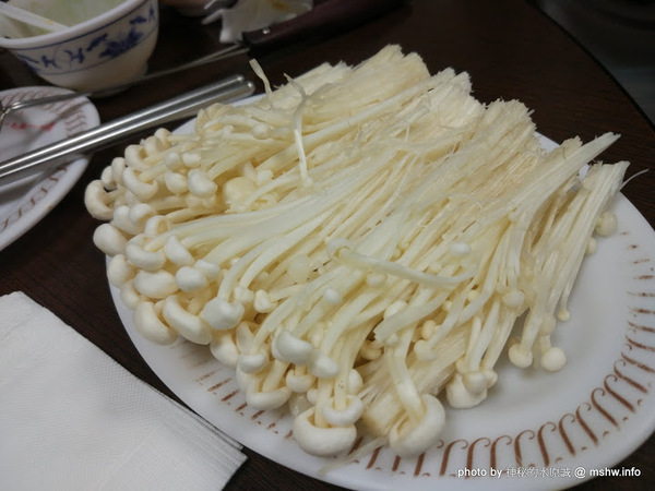嵐田麻辣鴛鴦火鍋：【食記】台中嵐田麻辣鴛鴦火鍋@北區中國醫藥大學&中友百貨&中正公園 : 前台北寧記五常店, 令人懷念的麻辣鍋吃到飽