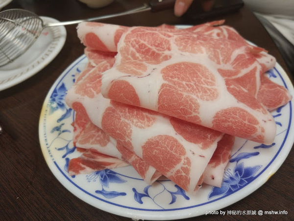 嵐田麻辣鴛鴦火鍋：【食記】台中嵐田麻辣鴛鴦火鍋@北區中國醫藥大學&中友百貨&中正公園 : 前台北寧記五常店, 令人懷念的麻辣鍋吃到飽