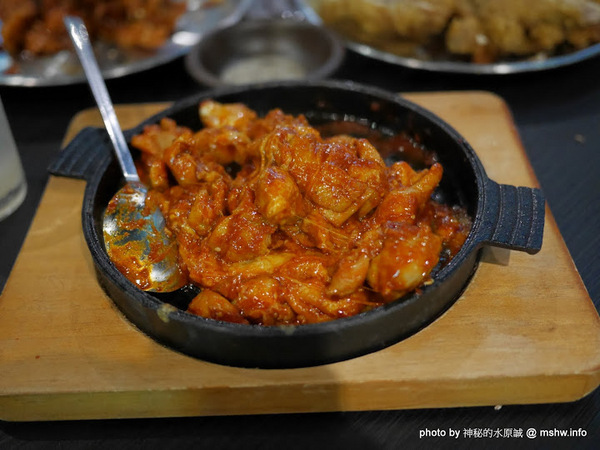 POCHA 韓式熱炒 台中旗艦店:【食記】台中韓式熱炒-Pocha 포차 3號台中旗艦店-Pocha3店@西屯秋紅谷&老虎城&虹揚橋-捷運BRT秋紅谷 : 賣熱炒的韓國路邊攤文化, 份量不少適合分食唷!