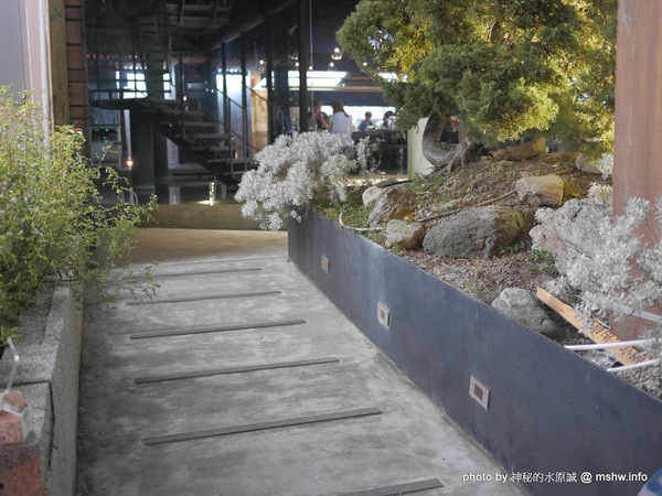 POCHA 韓式熱炒 台中旗艦店:【食記】台中韓式熱炒-Pocha 포차 3號台中旗艦店-Pocha3店@西屯秋紅谷&老虎城&虹揚橋-捷運BRT秋紅谷 : 賣熱炒的韓國路邊攤文化, 份量不少適合分食唷!