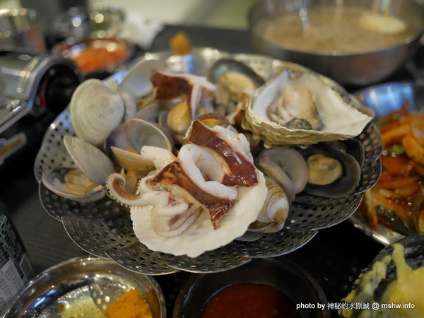 POCHA 韓式熱炒 台中旗艦店:【食記】台中韓式熱炒-Pocha 포차 3號台中旗艦店-Pocha3店@西屯秋紅谷&老虎城&虹揚橋-捷運BRT秋紅谷 : 賣熱炒的韓國路邊攤文化, 份量不少適合分食唷!