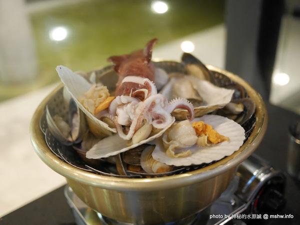 POCHA 韓式熱炒 台中旗艦店:【食記】台中韓式熱炒-Pocha 포차 3號台中旗艦店-Pocha3店@西屯秋紅谷&老虎城&虹揚橋-捷運BRT秋紅谷 : 賣熱炒的韓國路邊攤文化, 份量不少適合分食唷!