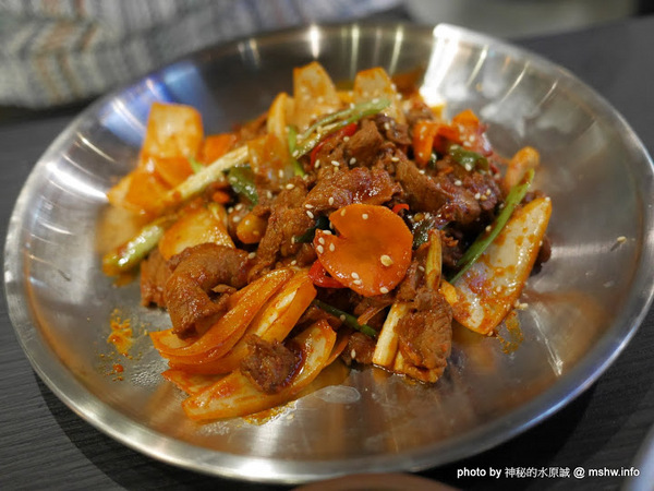 POCHA 韓式熱炒 台中旗艦店:【食記】台中韓式熱炒-Pocha 포차 3號台中旗艦店-Pocha3店@西屯秋紅谷&老虎城&虹揚橋-捷運BRT秋紅谷 : 賣熱炒的韓國路邊攤文化, 份量不少適合分食唷!