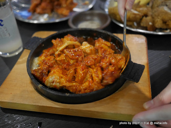 POCHA 韓式熱炒 台中旗艦店:【食記】台中韓式熱炒-Pocha 포차 3號台中旗艦店-Pocha3店@西屯秋紅谷&老虎城&虹揚橋-捷運BRT秋紅谷 : 賣熱炒的韓國路邊攤文化, 份量不少適合分食唷!