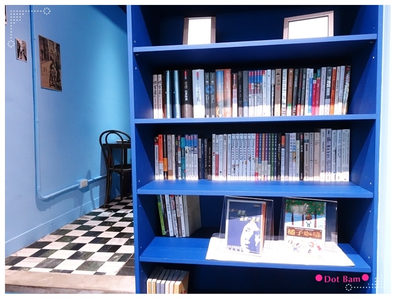 52HZ COFFEE BAR  座位5.JPG