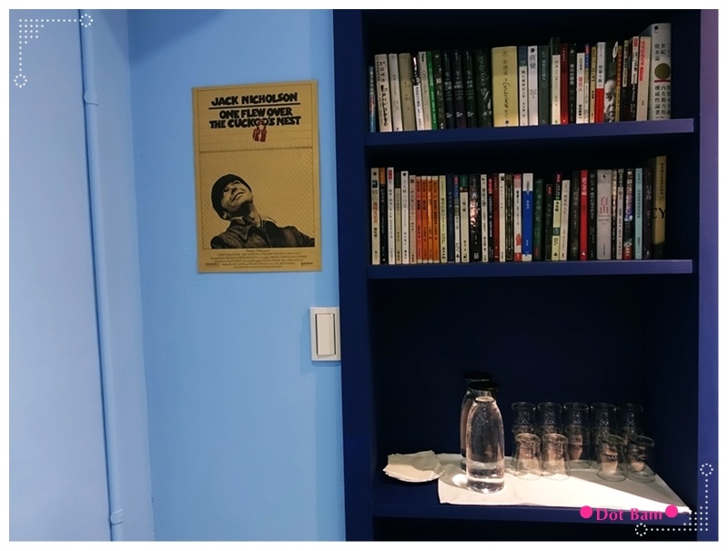 52HZ COFFEE BAR  座位 4.JPG