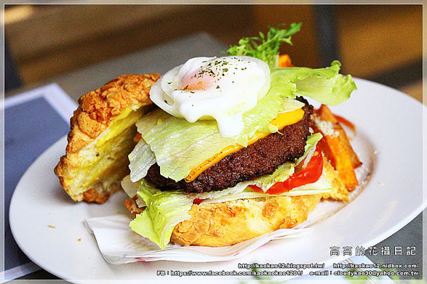 F.M食樂:【高雄】前鎮區。FM食樂《早午餐/輕食/商業午餐/排餐/DJ/音樂/調酒》