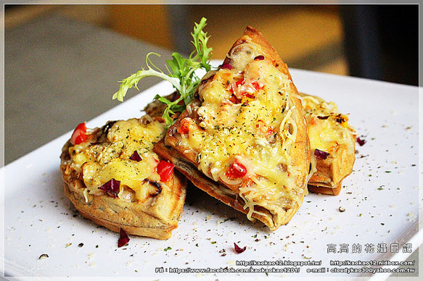 F.M食樂:【高雄】前鎮區。FM食樂《早午餐/輕食/商業午餐/排餐/DJ/音樂/調酒》