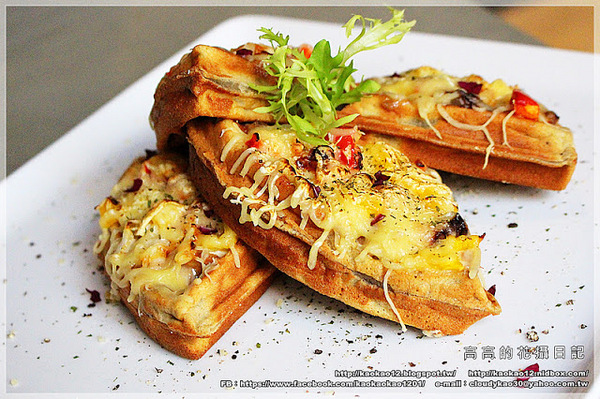 F.M食樂:【高雄】前鎮區。FM食樂《早午餐/輕食/商業午餐/排餐/DJ/音樂/調酒》