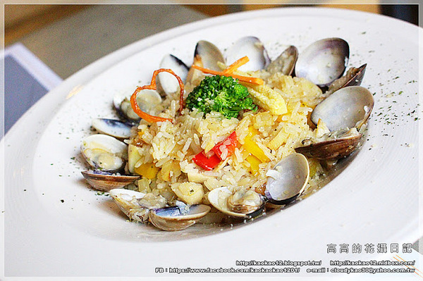 F.M食樂:【高雄】前鎮區。FM食樂《早午餐/輕食/商業午餐/排餐/DJ/音樂/調酒》