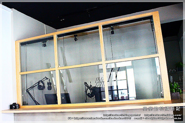 F.M食樂:【高雄】前鎮區。FM食樂《早午餐/輕食/商業午餐/排餐/DJ/音樂/調酒》