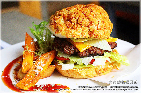 F.M食樂:【高雄】前鎮區。FM食樂《早午餐/輕食/商業午餐/排餐/DJ/音樂/調酒》