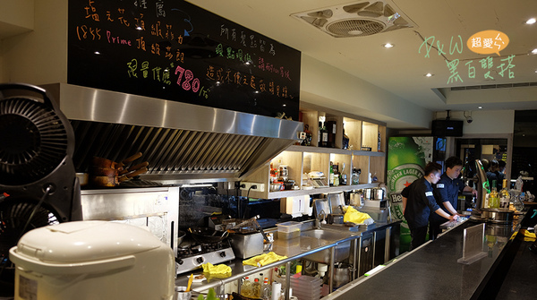 二代目手作り焼き鳥 居酒屋：D&W黑白雙搭【板橋府中食記】創意與熱情的結合，真男人的爆好吃日式居酒屋料理@二代目 - 手作り焼き鳥 居酒屋