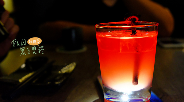 二代目手作り焼き鳥 居酒屋：D&W黑白雙搭【板橋府中食記】創意與熱情的結合，真男人的爆好吃日式居酒屋料理@二代目 - 手作り焼き鳥 居酒屋