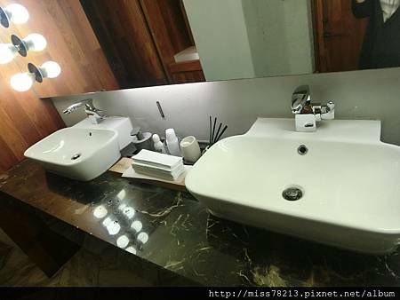 台北市東區○鬍子餐酒Baffi Italian Trattoria超人氣餐酒館燉飯頂級牛排通通來 有味道的義式餐廳