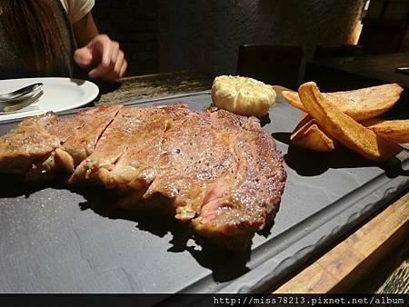 台北市東區○鬍子餐酒Baffi Italian Trattoria超人氣餐酒館燉飯頂級牛排通通來 有味道的義式餐廳