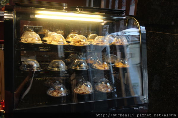 勝面：台中美食|勝面麻辣牛肉麵牛肉軟嫩拉麵Q彈超美味~逢甲店11/1開始試營運囉