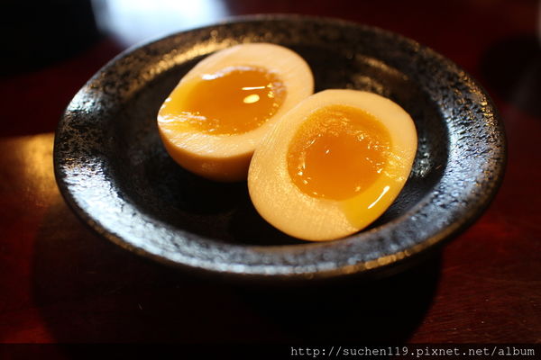 勝面：台中美食|勝面麻辣牛肉麵牛肉軟嫩拉麵Q彈超美味~逢甲店11/1開始試營運囉