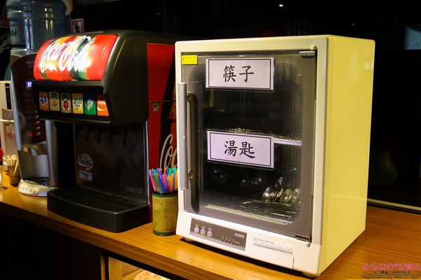 川都鍋宴：【信義區火鍋】☼川都鍋宴 ☼特製四川麻辣辛香料湯頭,順口好喝夠味,冬天就要吃這味♥♥