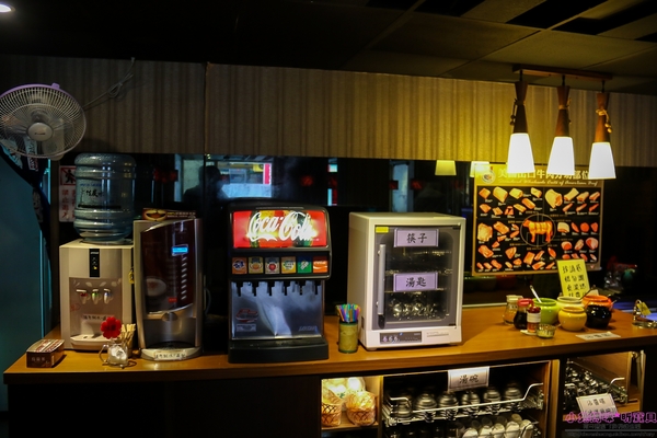 川都鍋宴：【信義區火鍋】☼川都鍋宴 ☼特製四川麻辣辛香料湯頭,順口好喝夠味,冬天就要吃這味♥♥