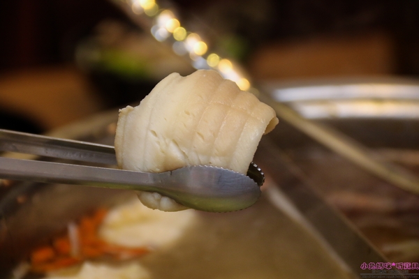 川都鍋宴：【信義區火鍋】☼川都鍋宴 ☼特製四川麻辣辛香料湯頭,順口好喝夠味,冬天就要吃這味♥♥