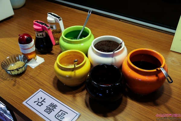 川都鍋宴：【信義區火鍋】☼川都鍋宴 ☼特製四川麻辣辛香料湯頭,順口好喝夠味,冬天就要吃這味♥♥