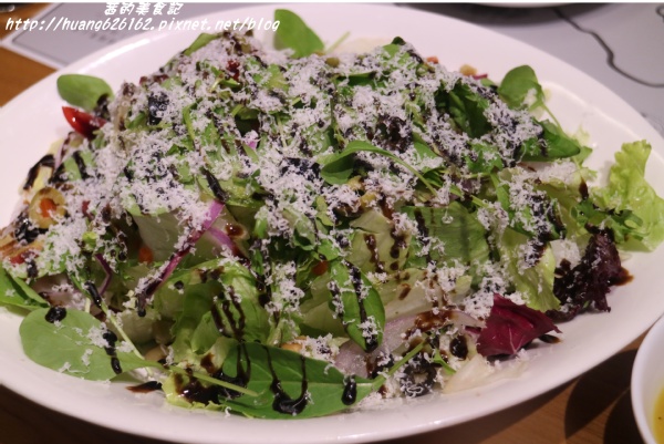 薩朵拿坡里披薩餐廳SALTO Pizzeria Napoletana:【台北大安區】在台北就能享用義大利正統義式料理『薩朵拿坡里披薩餐廳 SALTO Pizzeria Napoletana』東區美食、捷運國父紀念館