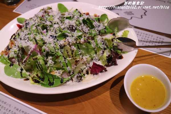 薩朵拿坡里披薩餐廳SALTO Pizzeria Napoletana:【台北大安區】在台北就能享用義大利正統義式料理『薩朵拿坡里披薩餐廳 SALTO Pizzeria Napoletana』東區美食、捷運國父紀念館