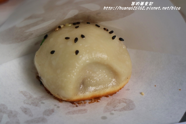 咬三口上海生煎包(公館店):【台北中正區】會爆漿的上海生煎包『咬三口上海生煎包』銅板美食/水源市場旁/捷運公館美食推薦~
