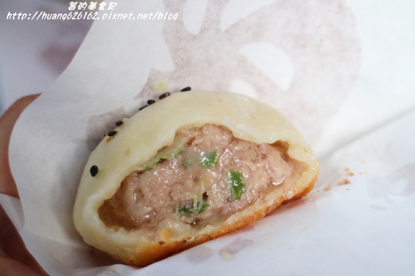 咬三口上海生煎包(公館店):【台北中正區】會爆漿的上海生煎包『咬三口上海生煎包』銅板美食/水源市場旁/捷運公館美食推薦~