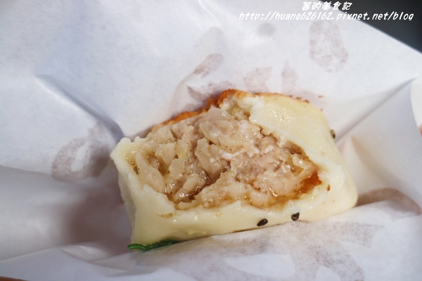 咬三口上海生煎包(公館店):【台北中正區】會爆漿的上海生煎包『咬三口上海生煎包』銅板美食/水源市場旁/捷運公館美食推薦~