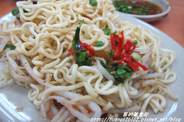 紅昌吉昌吉街豬血湯(三重正義店):【新北三重區】天然紅豆腐『紅昌吉昌吉街豬血湯』開幕期間豬血湯買一送二、捷運三重國小