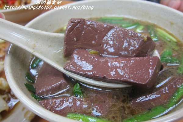 紅昌吉昌吉街豬血湯(三重正義店):【新北三重區】天然紅豆腐『紅昌吉昌吉街豬血湯』開幕期間豬血湯買一送二、捷運三重國小