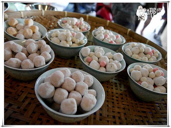 桃園忠孝甜品專賣:【力行市場銅板美食】桃園忠孝熱甜湯~天冷來碗熱呼呼黑糖熬煮紅豆湯加手工芋圓