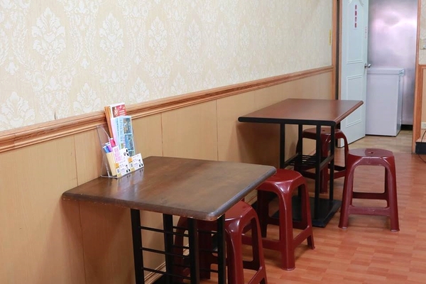 林口忠孝米苔目(桃園店):【桃園美食】桃園忠孝熱甜湯~愛吃燒仙草的人請注意囉/冬天來碗熱呼呼的紅豆湯和燒仙草賞讚啦~