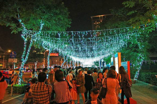 【板橋旅遊】2016新北市歡樂耶誕城-聖誕點燈活動