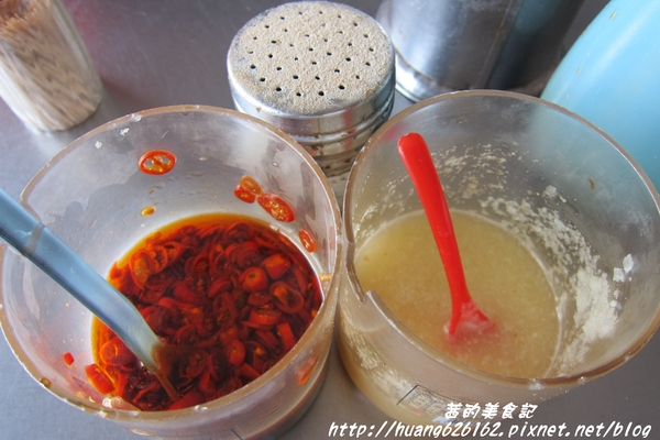 北港蘇蝦仁羹:【新北三重區】祖傳二代『北港蘇蝦仁羹』三重巷弄銅板美食/蝦仁羹/魯肉飯/滷大腸頭