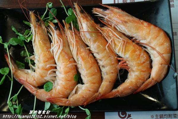 福鼎涮涮鍋:【新北新店區】獨特人氣花雕雞鍋『福鼎涮涮鍋』點主餐送肉盤一份、捷運七張站~