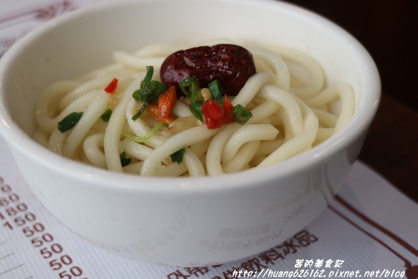 福鼎涮涮鍋:【新北新店區】獨特人氣花雕雞鍋『福鼎涮涮鍋』點主餐送肉盤一份、捷運七張站~