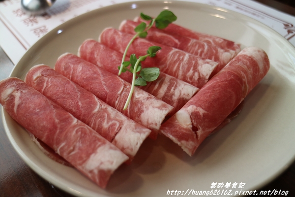 福鼎涮涮鍋:【新北新店區】獨特人氣花雕雞鍋『福鼎涮涮鍋』點主餐送肉盤一份、捷運七張站~