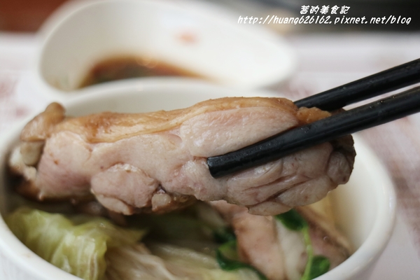 福鼎涮涮鍋:【新北新店區】獨特人氣花雕雞鍋『福鼎涮涮鍋』點主餐送肉盤一份、捷運七張站~